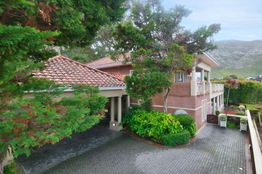 4 Bedroom Property for Sale in Kwaaiwater Western Cape